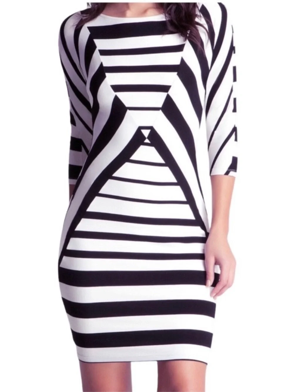 NEW Bebe Black and Egret Diamond Print Boatneck 3/4 Sleeve Dress Size Small